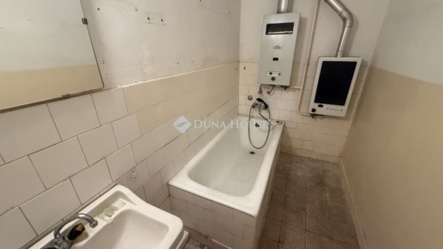 Eladó téglalakás, Szombathelyen 50.7 M Ft, 3 szobás