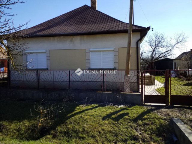 Eladó családi ház, Kislángon 41 M Ft, 3 szobás