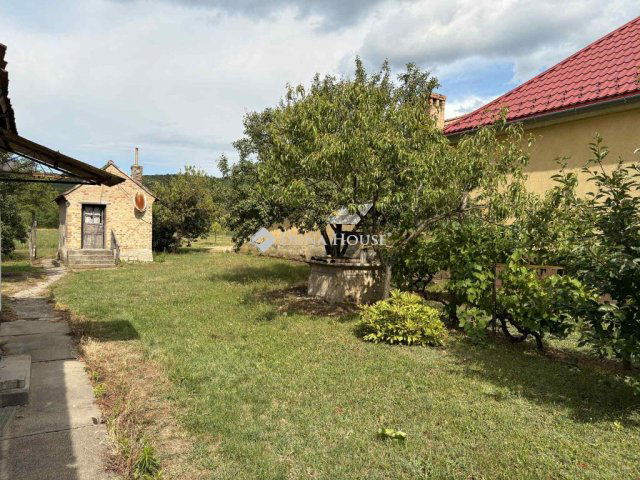 Eladó családi ház, Felpécen 19.9 M Ft, 1 szobás