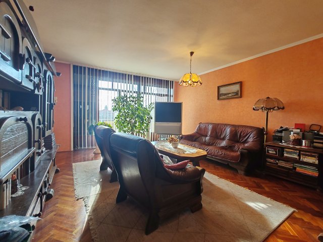 Eladó ikerház, Szolnokon 81 M Ft, 3 szobás / költözzbe.hu