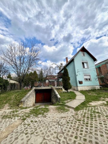 Eladó telek, Budapesten, III. kerületben 145 M Ft