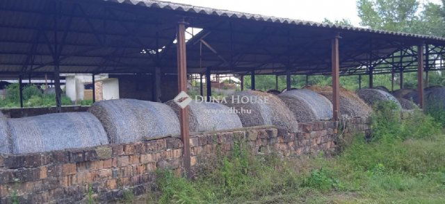 Eladó ipari ingatlan, Bábolnán 279 M Ft / költözzbe.hu