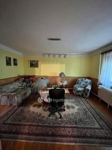 Eladó családi ház, Adonyban 41 M Ft, 2 szobás