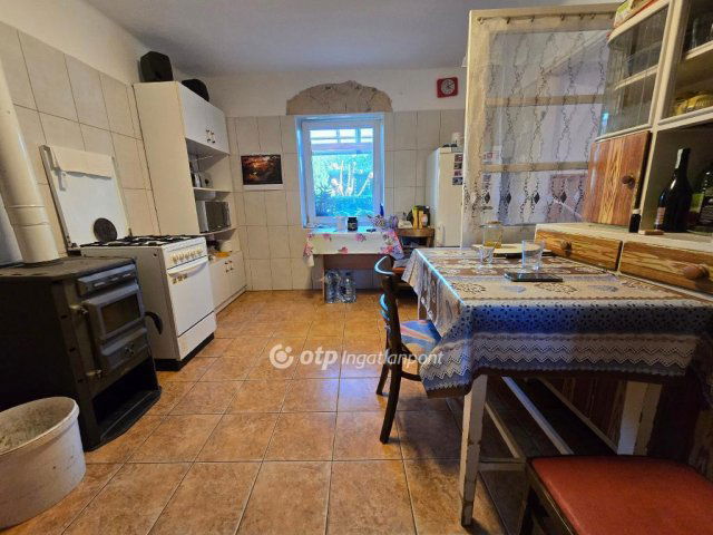 Eladó családi ház, Homokbödögén 49.9 M Ft, 4+1 szobás