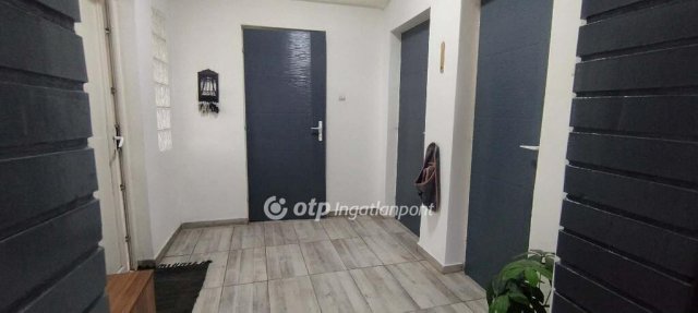 Eladó családi ház, Tolnán 36.9 M Ft, 2 szobás