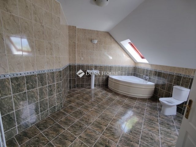 Eladó családi ház, Budapesten, XVIII. kerületben 199.9 M Ft