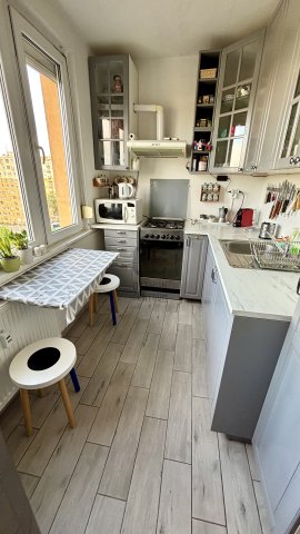 Eladó panellakás, Budapesten, XV. kerületben 61 M Ft, 3 szobás