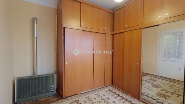 Eladó téglalakás, Kecskeméten 51.5 M Ft, 3 szobás