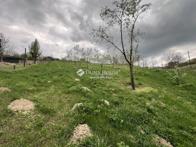Eladó telek, Nyergesújfaluban 17.4 M Ft / költözzbe.hu