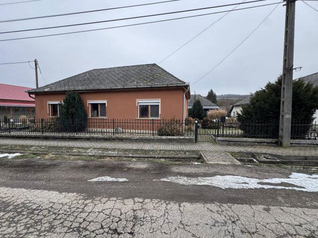 Eladó családi ház, Hernádkércsen 29.5 M Ft, 6+2 szobás