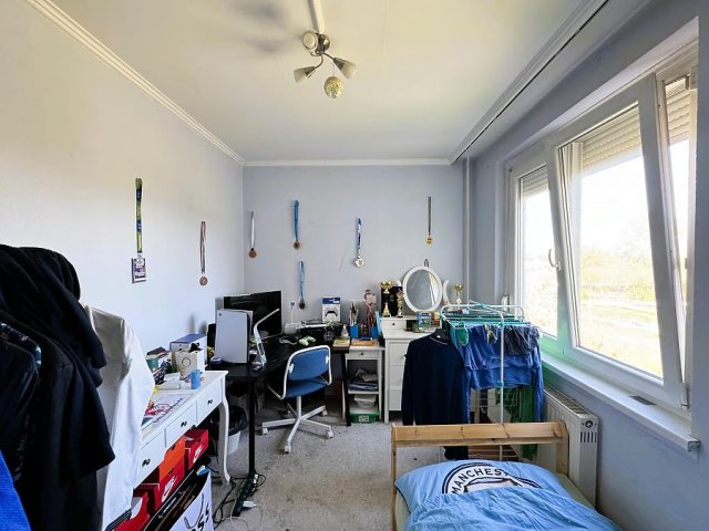 Eladó panellakás, Budapesten, III. kerületben 99.5 M Ft