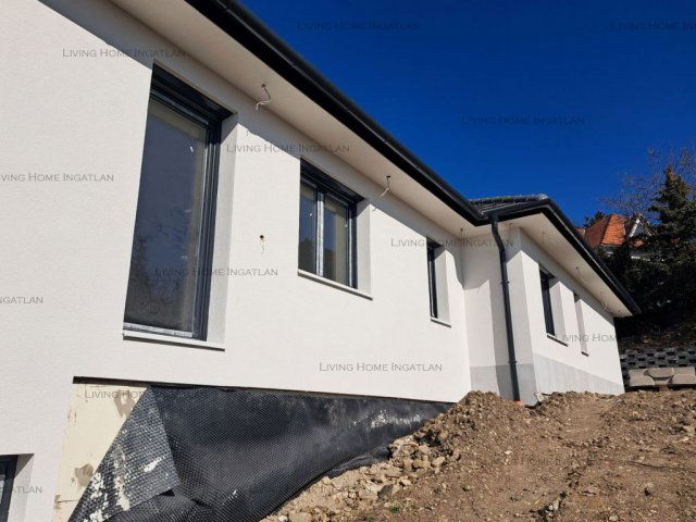 Eladó családi ház, Szentendrén 220 M Ft, 5 szobás