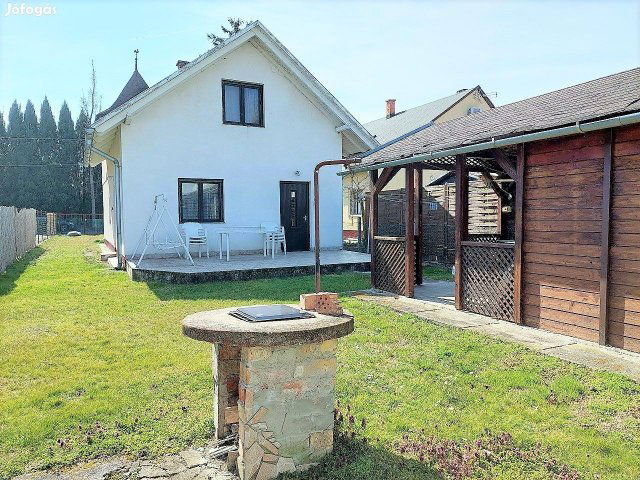 Eladó nyaraló, Zamárdiban 82 M Ft, 3+2 szobás