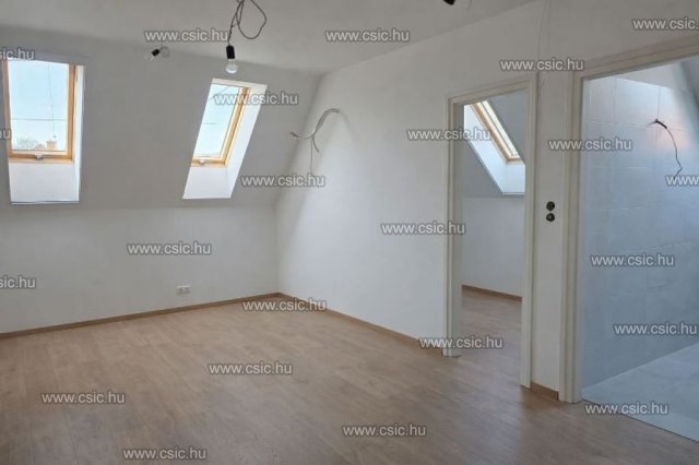 Eladó téglalakás, Pomázon 73.9 M Ft, 3 szobás