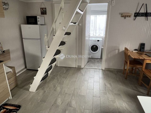 Eladó nyaraló, Kulcson 32.7 M Ft, 3 szobás / költözzbe.hu