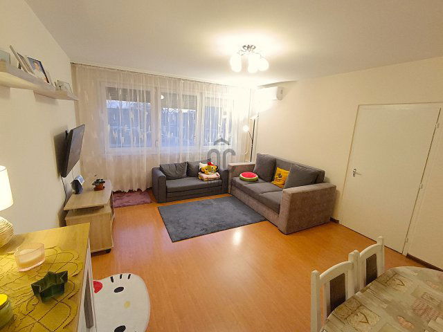 Eladó panellakás, Budapesten, X. kerületben 63.9 M Ft, 2 szobás