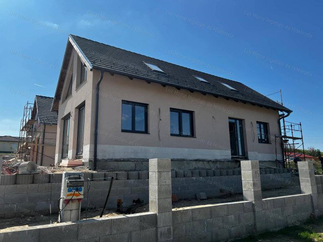 Eladó családi ház, Környén 95 M Ft, 2+2 szobás