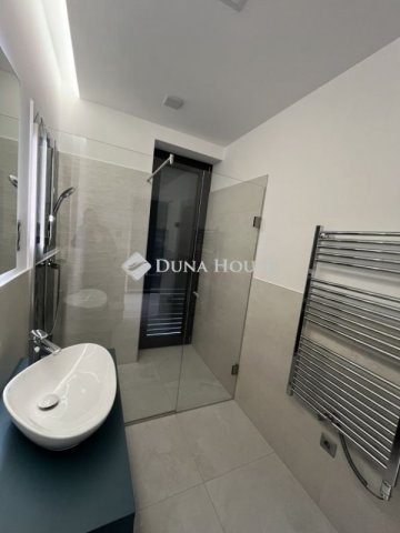 Eladó családi ház, Zamárdiban 350 M Ft, 2+3 szobás