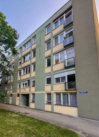 Eladó téglalakás, Tatabányán 32.5 M Ft, 1+2 szobás