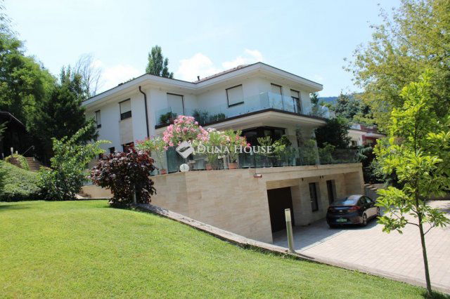 Eladó családi ház, Budapesten, III. kerületben 650 M Ft