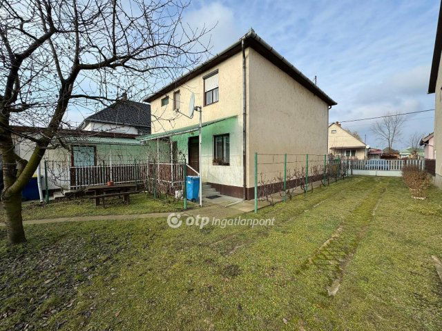 Eladó családi ház, Demecseren 31.375 M Ft, 5 szobás