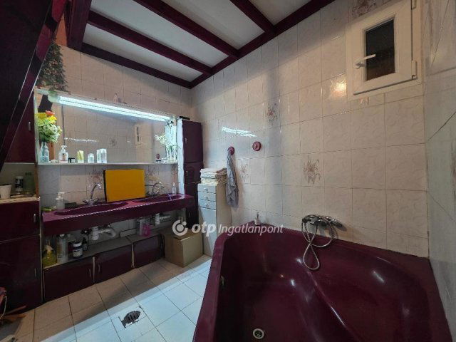 Eladó téglalakás, Budapesten, VIII. kerületben 87.1 M Ft