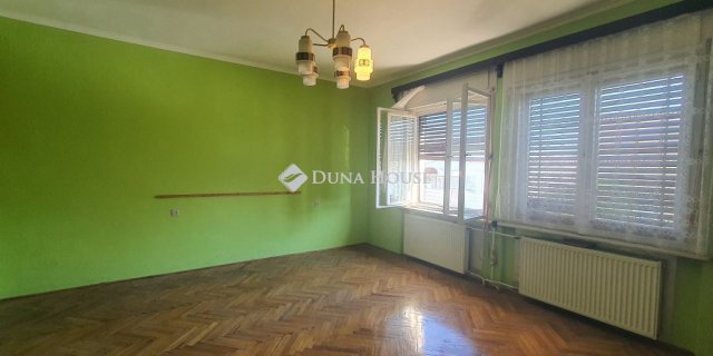 Eladó családi ház, Szombathelyen 69.9 M Ft, 5 szobás