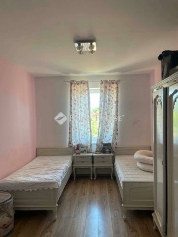 Eladó családi ház, Monorierdőn 125 M Ft, 5 szobás