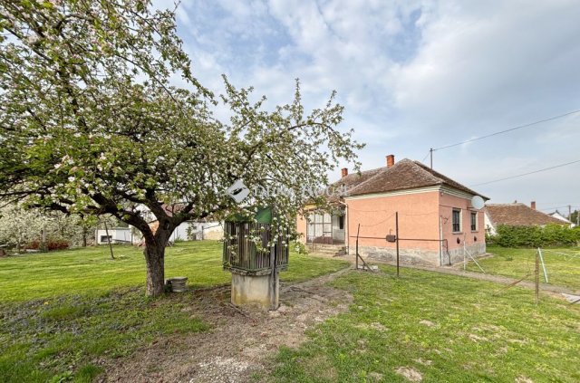 Eladó családi ház, Vasszécsenyen 29.9 M Ft, 2 szobás