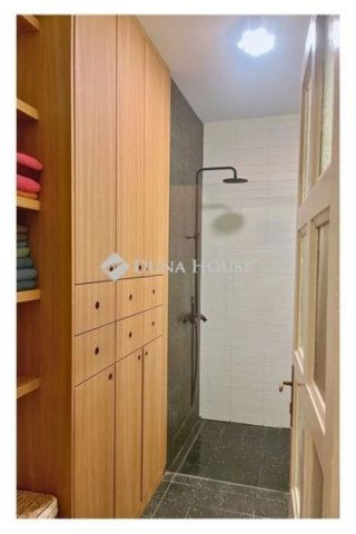 Eladó téglalakás, Budapesten, XII. kerületben 129 M Ft, 3 szobás