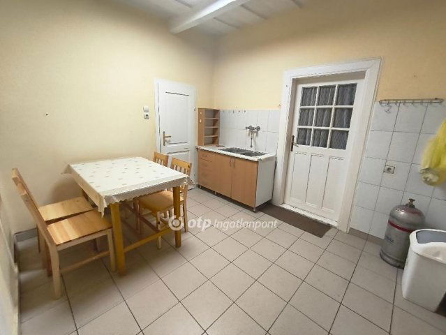 Eladó családi ház, Iváncsán 32.5 M Ft, 2+1 szobás