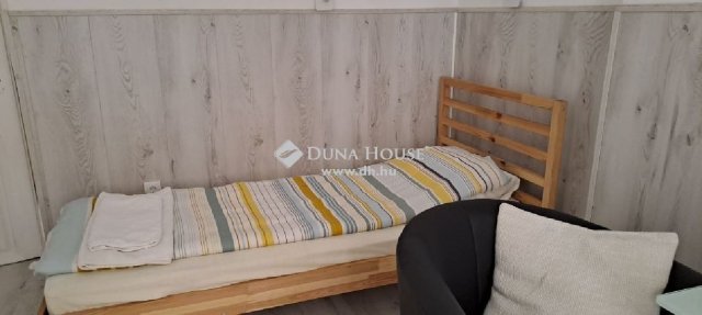 Eladó téglalakás, Budapesten, VI. kerületben 149 M Ft, 3 szobás