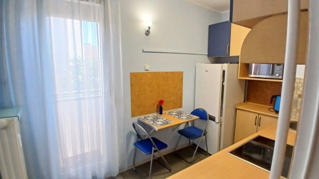 Kiadó panellakás, albérlet, Pécsett, Váci Mihály utcában