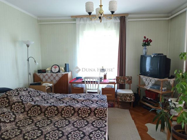 Eladó ikerház, Debrecenben 79.9 M Ft, 4 szobás