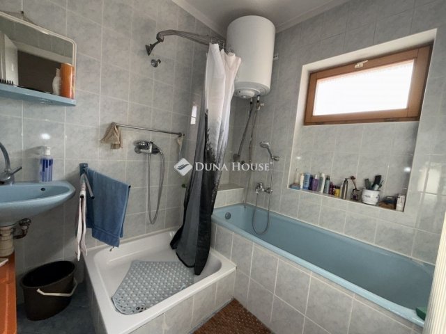 Eladó családi ház, Szombathelyen 79.9 M Ft, 3 szobás