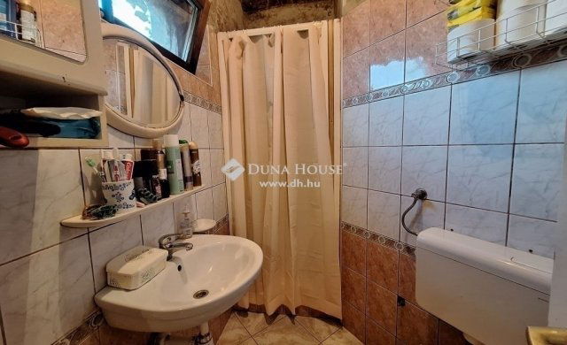 Eladó téglalakás, Gyálon 74.9 M Ft, 4 szobás