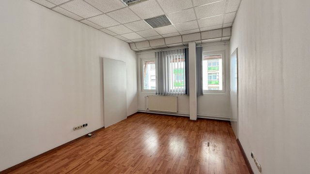 Kiadó iroda, Debrecenben 168 E Ft / hó, 2 szobás