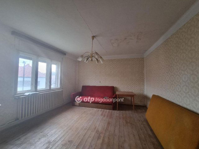 Eladó családi ház, Ugodon 21.9 M Ft, 3 szobás