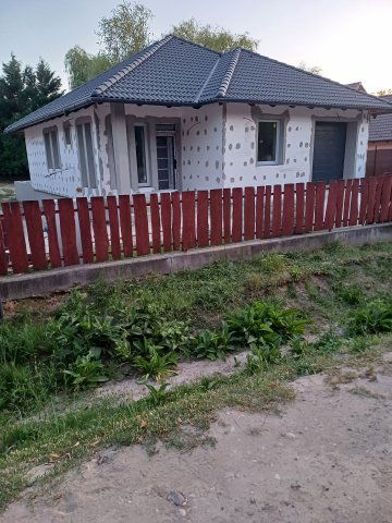 Eladó családi ház, Őrbottyánban 98 M Ft, 4 szobás