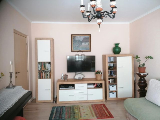 Eladó panellakás, Pécsett 48.9 M Ft, 3 szobás