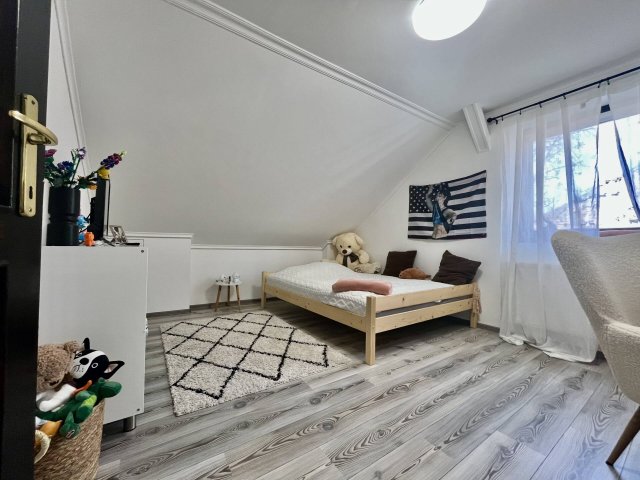 Eladó családi ház, Gyulán 149 M Ft, 7 szobás