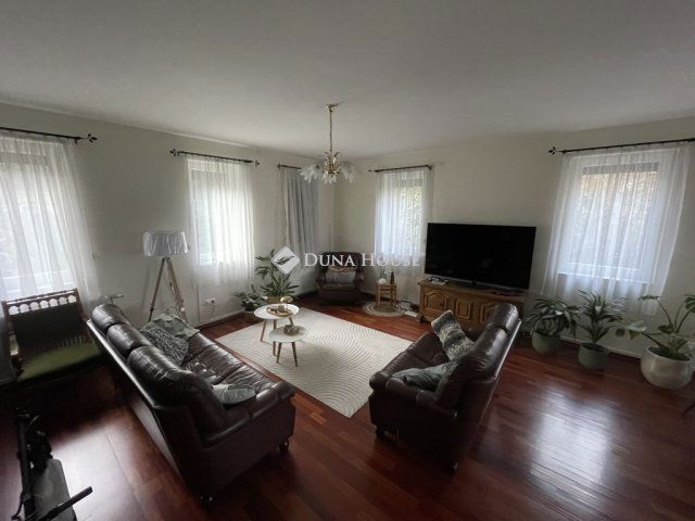 Kiadó téglalakás, albérlet, XII. kerületben, Galgóczy utcában