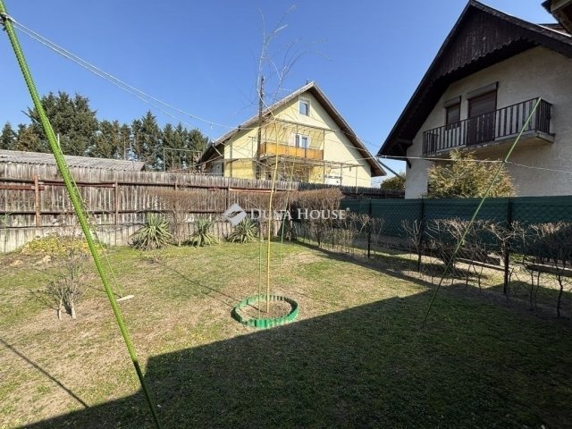 Eladó családi ház, Budapesten, III. kerületben 59.9 M Ft