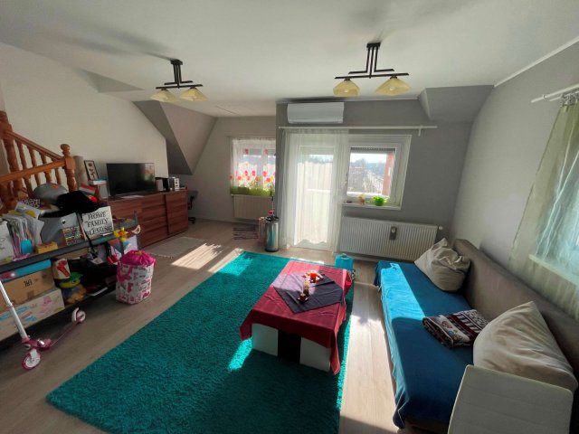 Eladó téglalakás, Keszthelyen 59.9 M Ft, 4 szobás