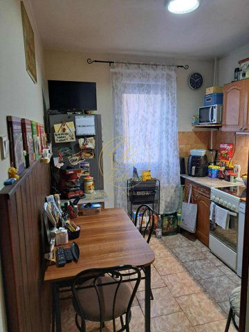 Eladó panellakás, Pécsett 47.5 M Ft, 2 szobás