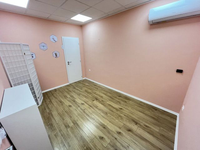 Kiadó üzlethelyiség, Kaposváron, Dózsa György utcában