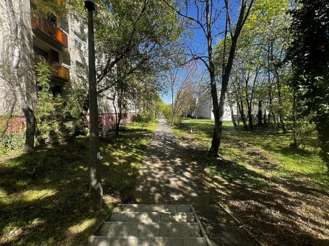 Eladó panellakás, Gödöllőn 63.5 M Ft, 2 szobás