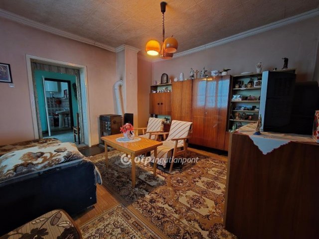 Eladó családi ház, Vaszaron 13.9 M Ft, 2 szobás
