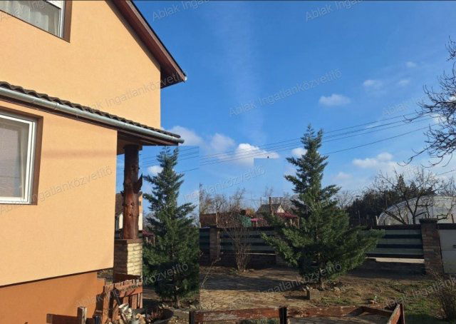 Eladó családi ház, Kecskeméten 46.9 M Ft, 2+1 szobás