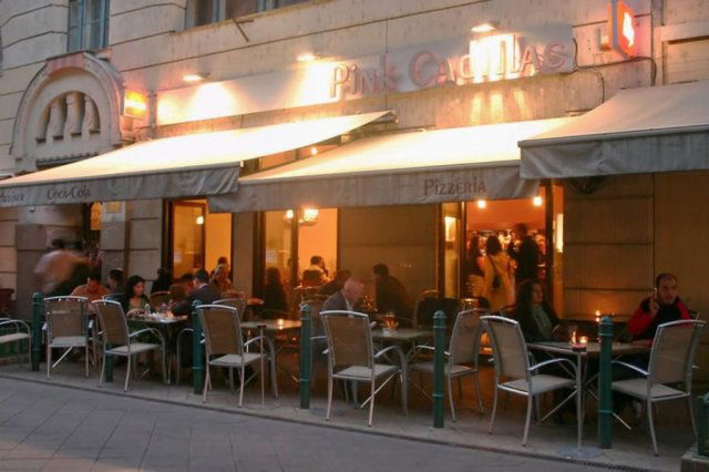 Eladó üzlethelyiség, Budapesten, IX. kerületben, Kálvin téren